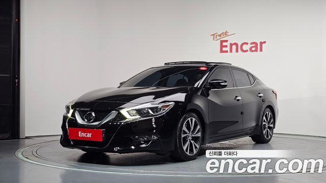 Nissan Maxima — exterior