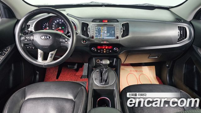 Kia Sportage — interior