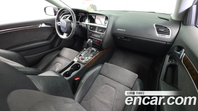 Audi A5 — interior