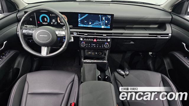Hyundai Tucson — interior