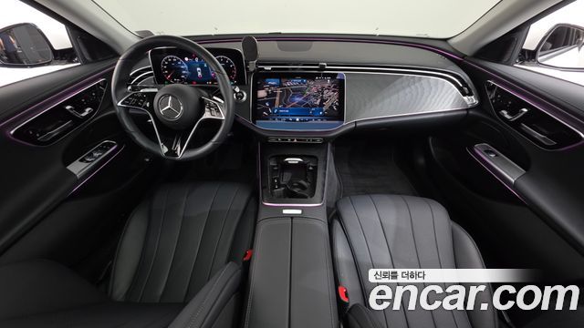 Mercedes-Benz E-Class — interior