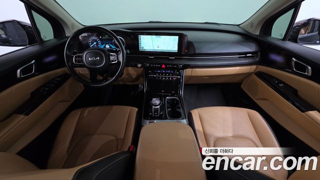 Kia Carnival — interior