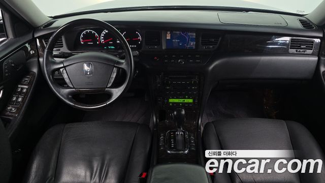Hyundai Equus — interior