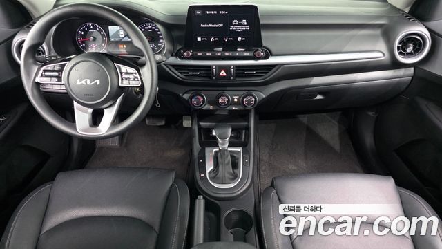 Kia K3 — interior