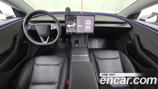 Tesla Model 3 — interior