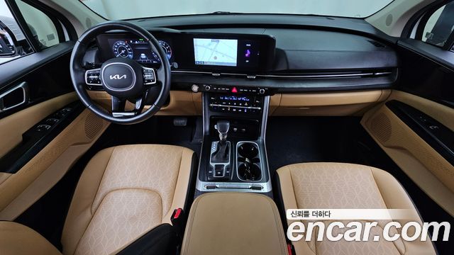 Kia Carnival — interior