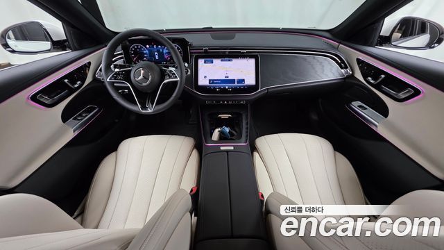 Mercedes-Benz E-Class — interior