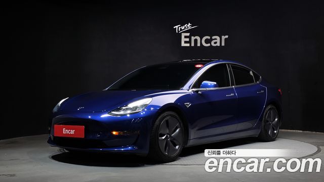 Tesla Model 3 — exterior