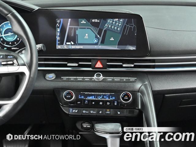 Hyundai Avante — interior