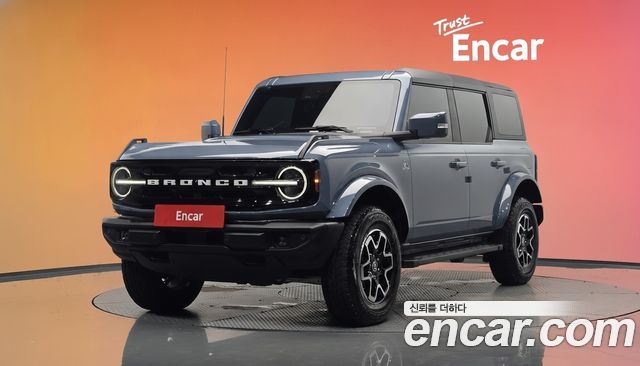 Ford Bronco — exterior