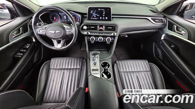 Genesis G70 — interior
