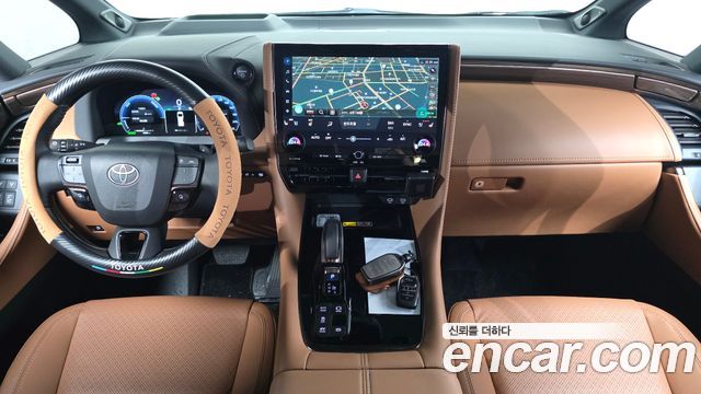 Toyota Alphard — interior