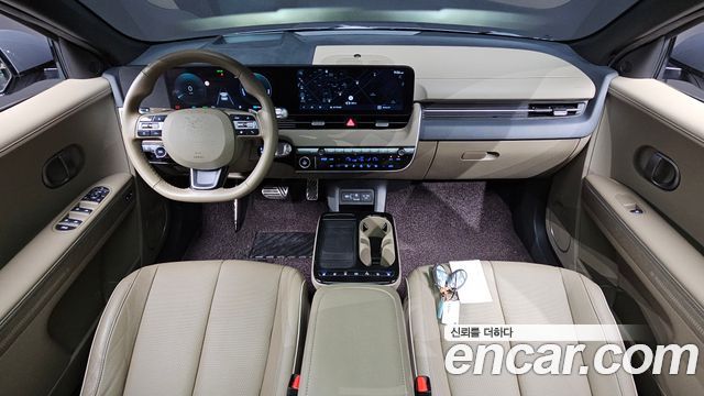 Hyundai IONIQ 5 — interior