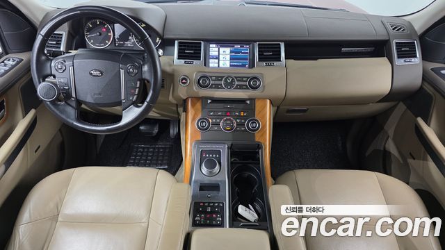 Land Rover Range Rover Sport — interior
