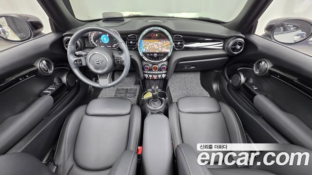 MINI Cooper Convertible — interior