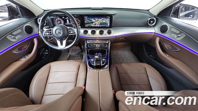 Mercedes-Benz E-Class — interior