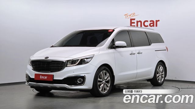 Kia Carnival — exterior