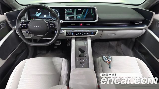 Hyundai IONIQ 6 — interior