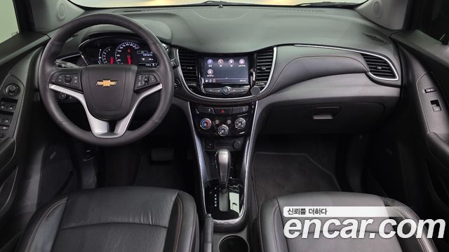 Chevrolet Korea Trax — interior