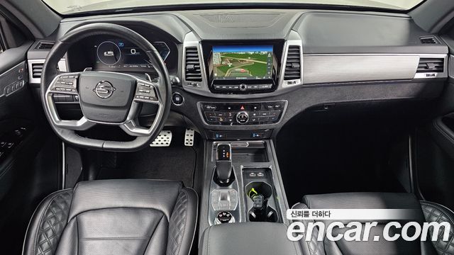 KG Mobility Rexton — interior