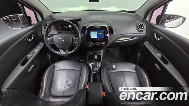 Renault Korea QM3 — interior