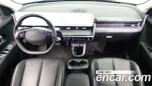 Hyundai IONIQ 5 — interior