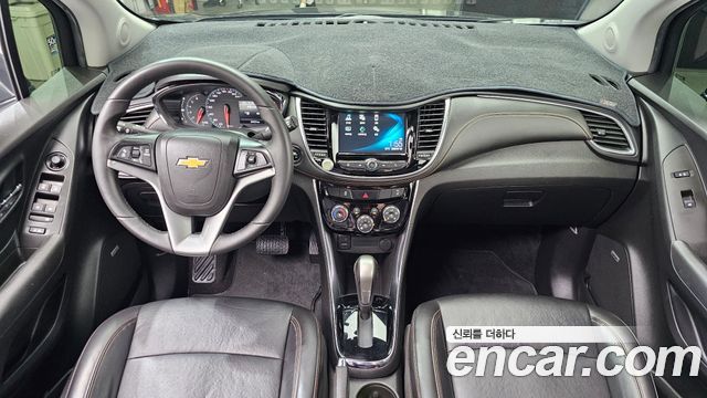 Chevrolet Korea Trax — interior