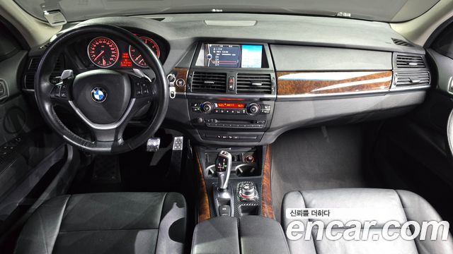 BMW X5 — interior