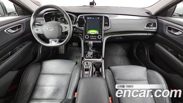 Renault Korea SM6 — interior