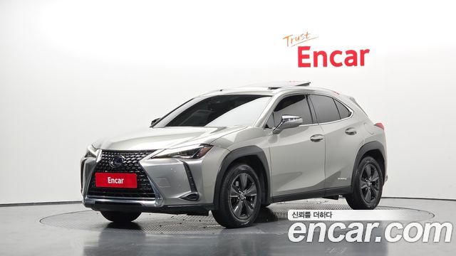 Lexus UX — exterior