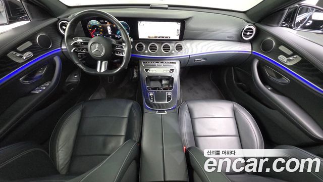Mercedes-Benz E-Class — interior