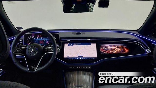 Mercedes-Benz E-Class — interior