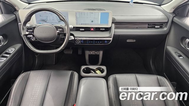 Hyundai IONIQ 5 — interior