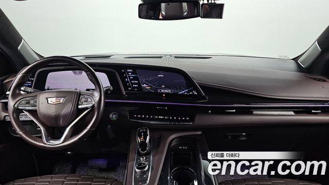Cadillac Escalade — interior
