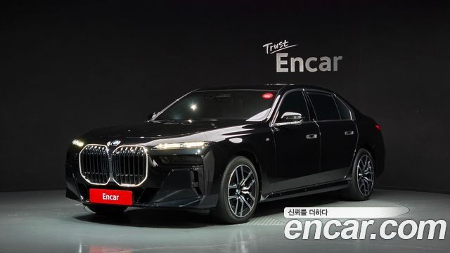 BMW 7 Series — exterior