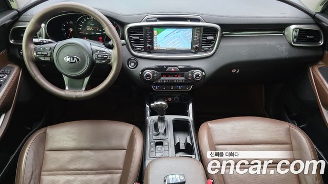 Kia Sorento — interior