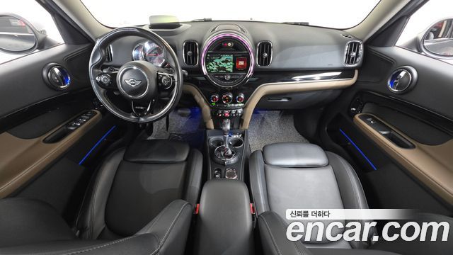 MINI Countryman — interior