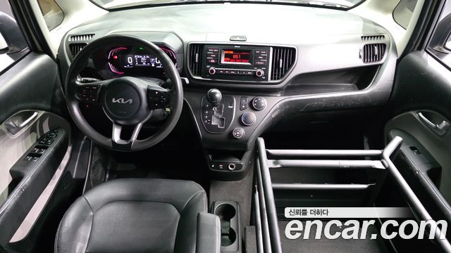 Kia Ray — interior