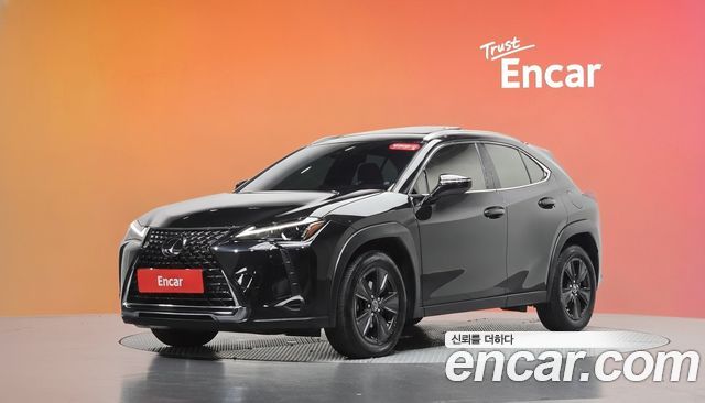 Lexus UX — exterior