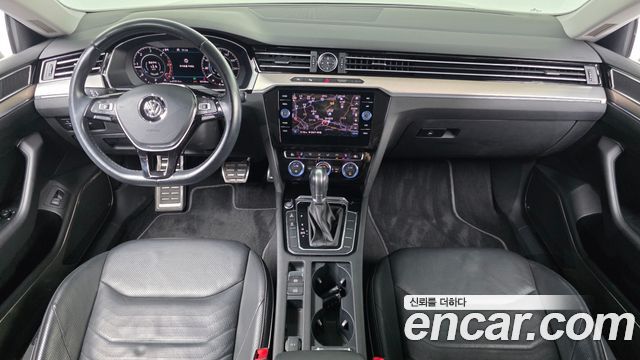 Volkswagen Arteon — interior