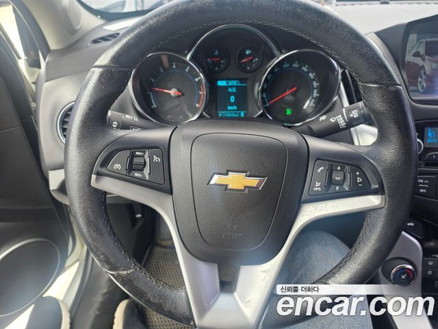 Chevrolet Korea Cruze — interior