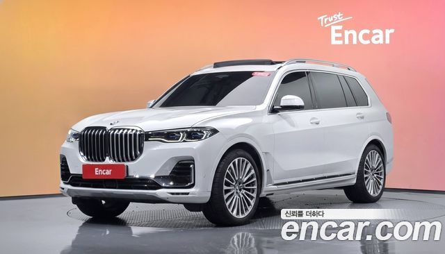 BMW X7 — exterior