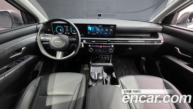 Hyundai Tucson — interior
