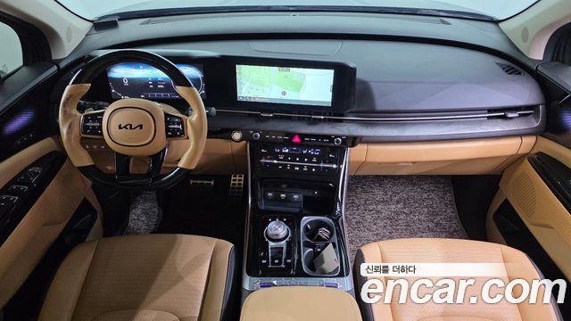 Kia Carnival — interior