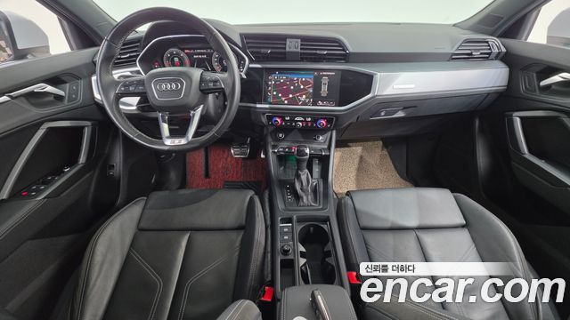 Audi Q3 — interior