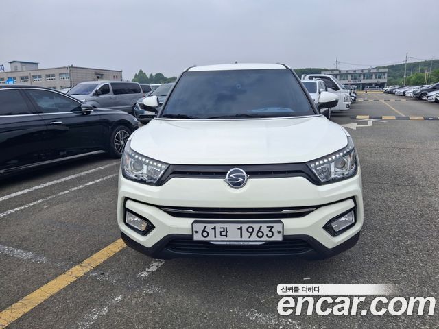 KG Mobility Tivoli — exterior