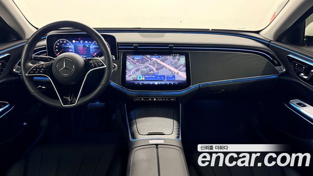 Mercedes-Benz E-Class — interior