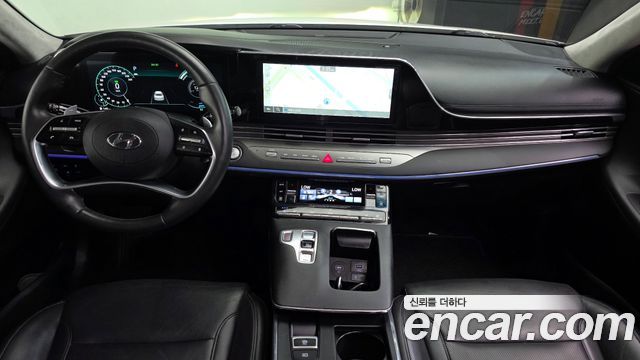 Hyundai Grandeur — interior