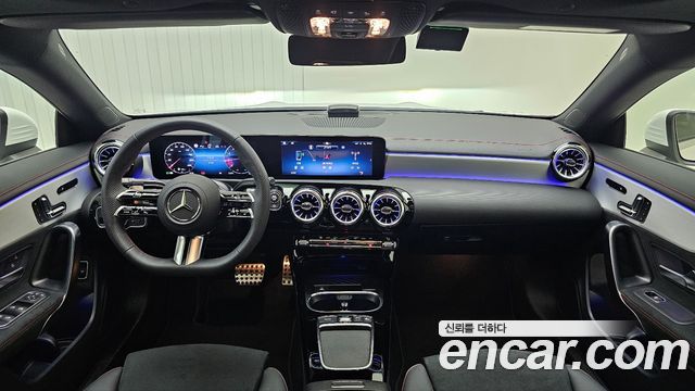 Mercedes-Benz CLA-Class — interior