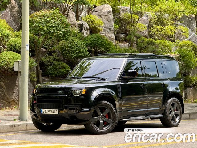 Land Rover Defender — exterior